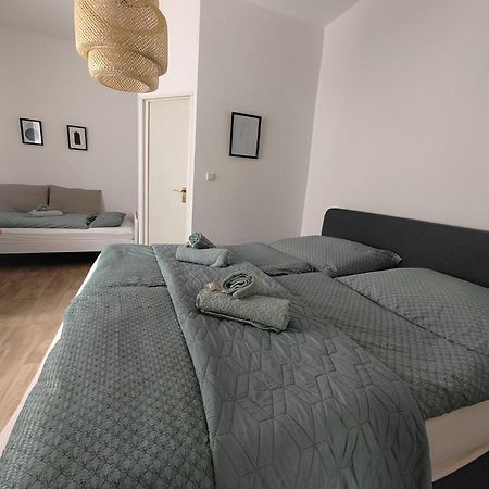 Guesthouse - Weeze Rooms Esterno foto