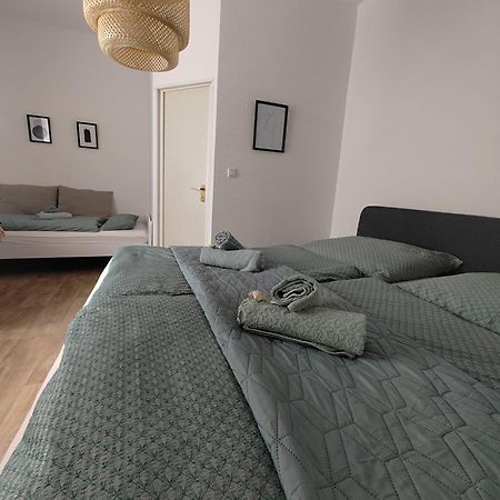Guesthouse - Weeze Rooms Esterno foto
