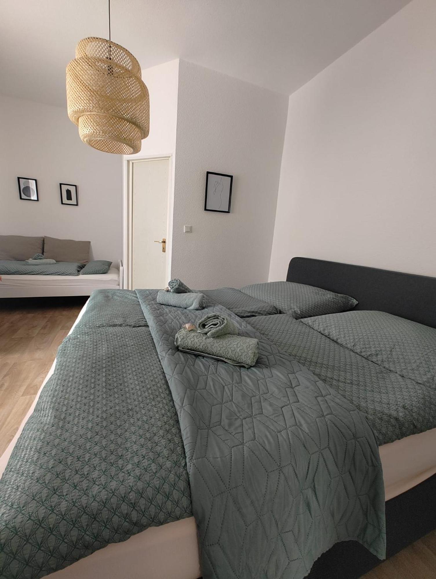 Guesthouse - Weeze Rooms Esterno foto