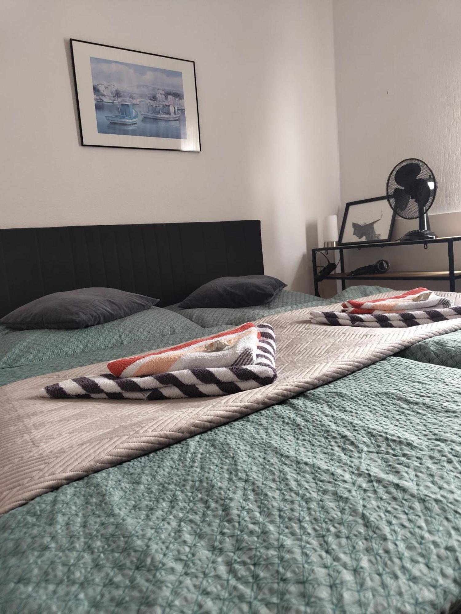 Guesthouse - Weeze Rooms Esterno foto