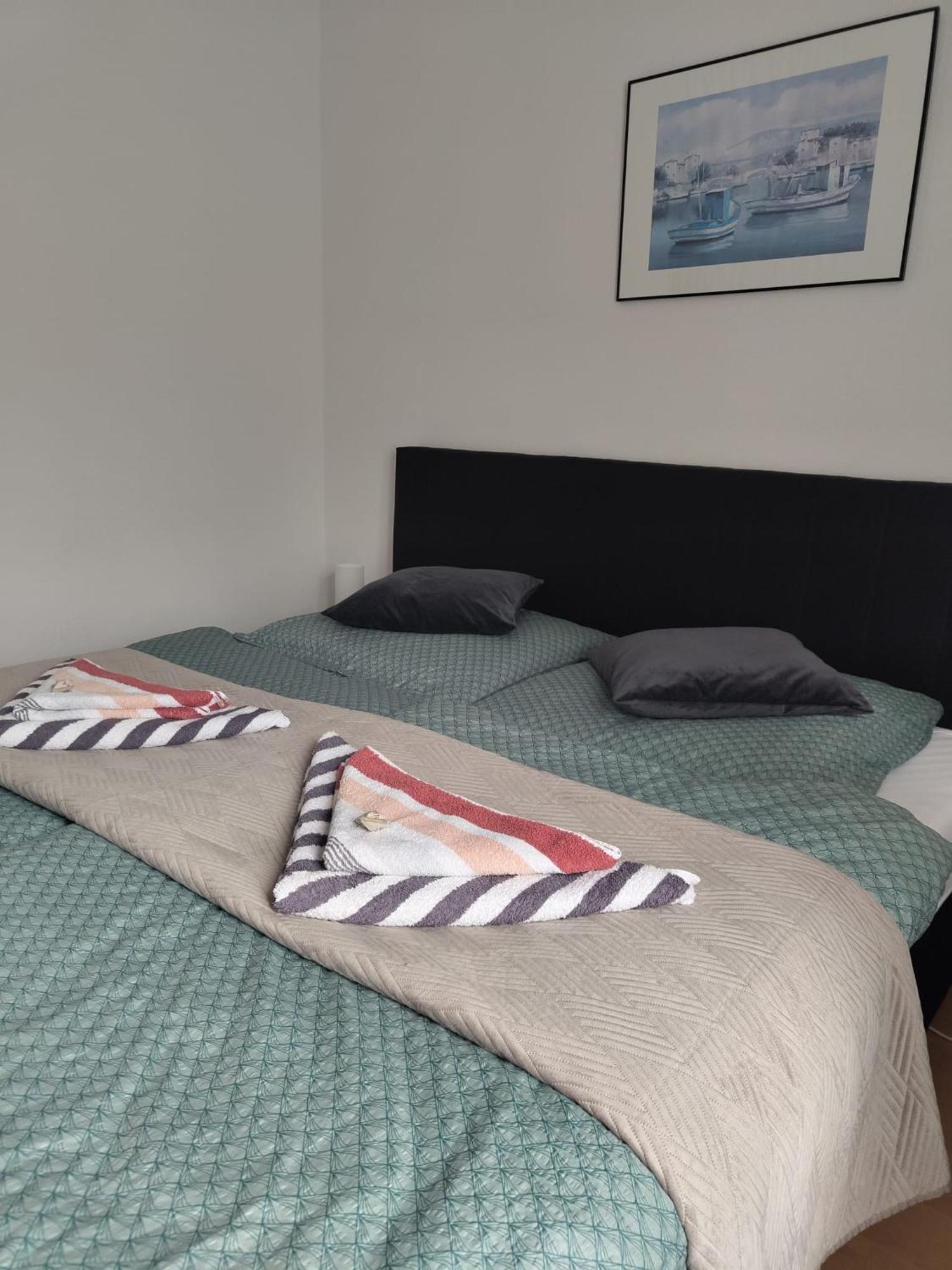Guesthouse - Weeze Rooms Esterno foto